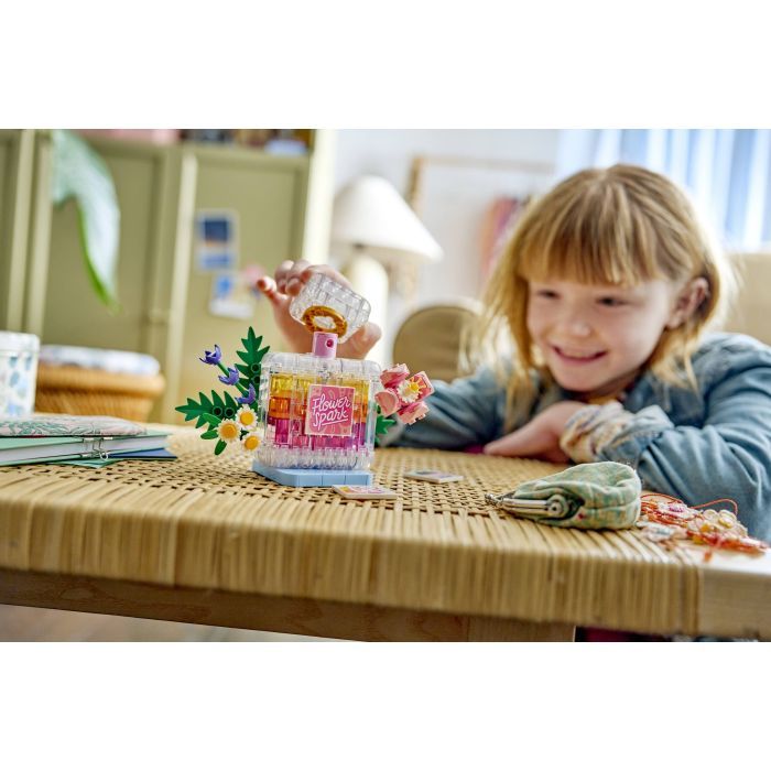 Конструктор LEGO Creator Флакон для духов с цветочным декором (31383) изображение 12