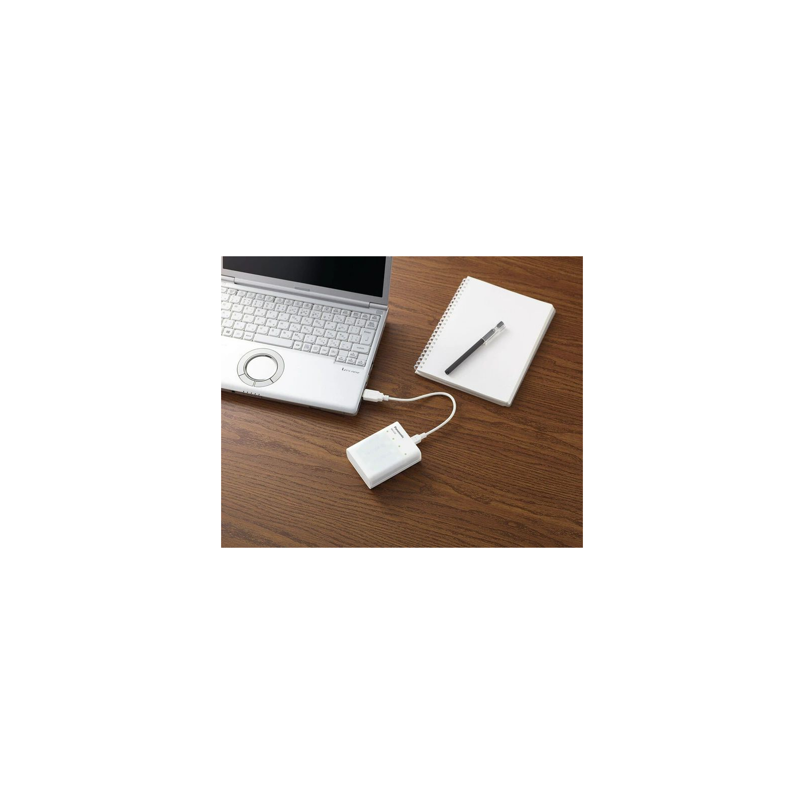 Зарядное устройство для аккумуляторов Panasonic USB in/out with function Power Bank + 4AA 2000 mAh (K-KJ87MCD40USB) изображение 9