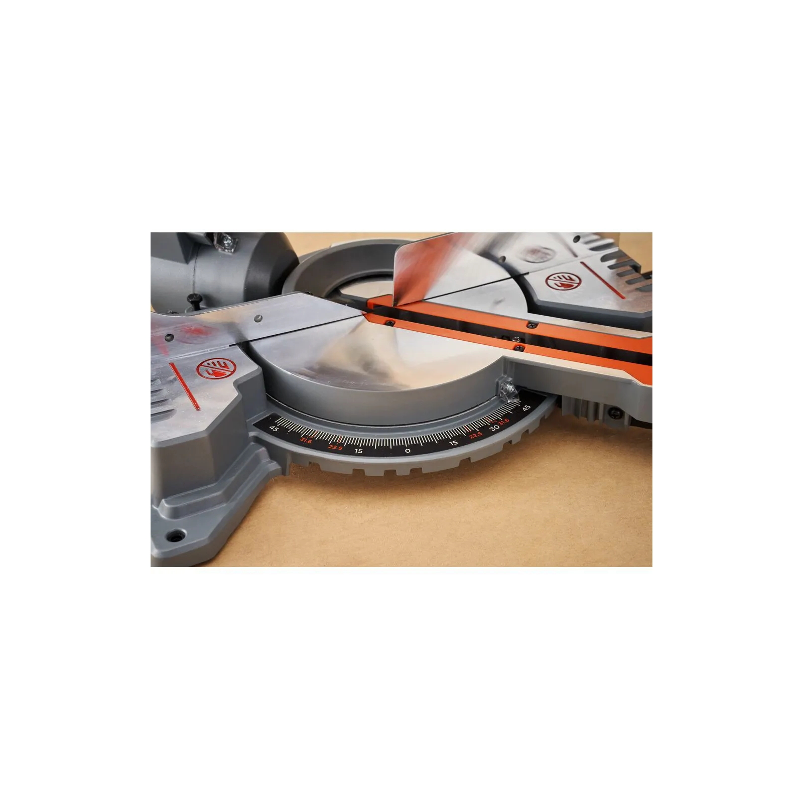 Торцювальна пила Black&Decker 1500 Вт, диск 216х30 мм, 4700 об/хв, XPS, вага 15 кг (BES701) зображення 11