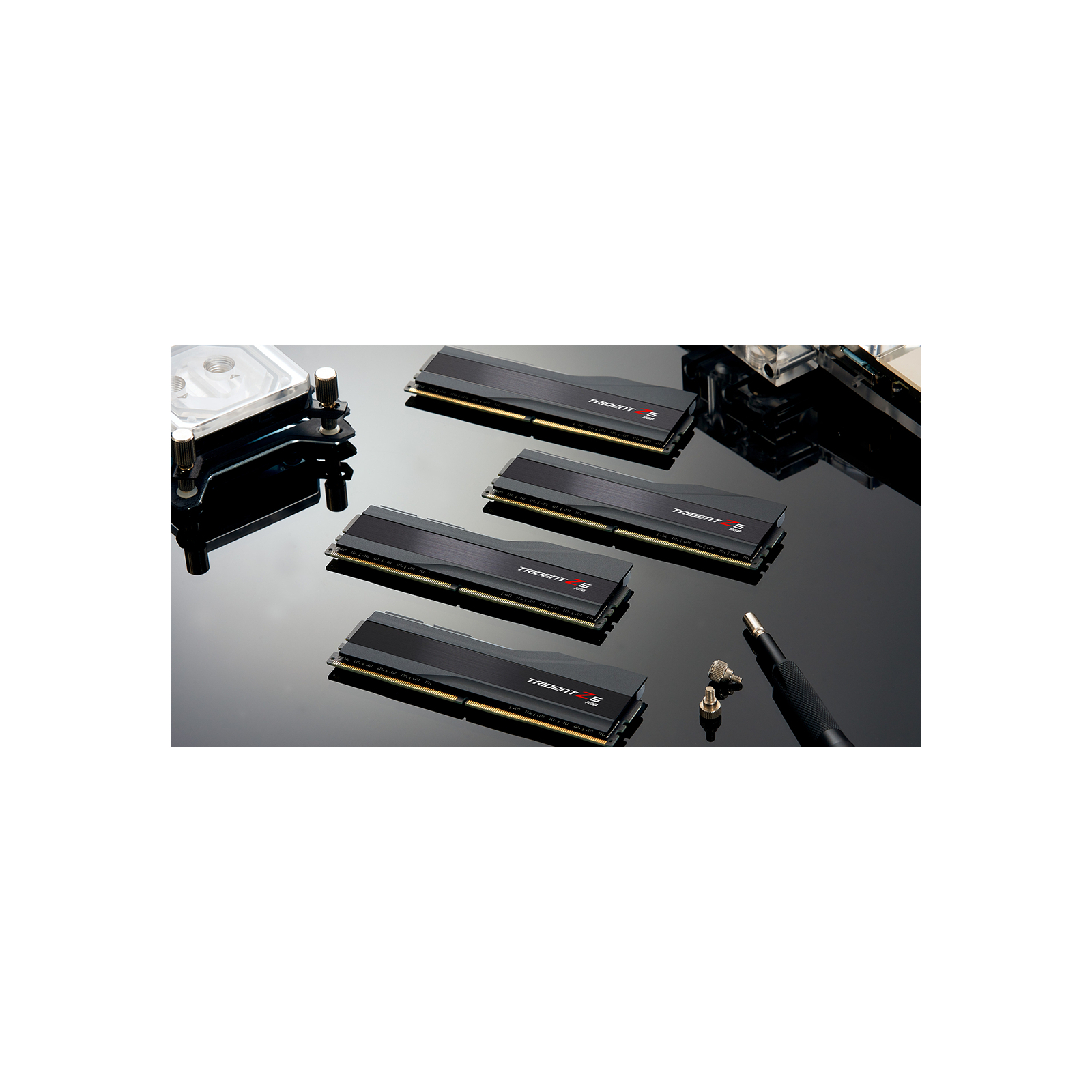 Модуль пам'яті для комп'ютера DDR5 32GB (2x16GB) 6000 MHz Trident Z5 RGB Black G.Skill (F5-6000J3040F16GX2-TZ5RK) зображення 8