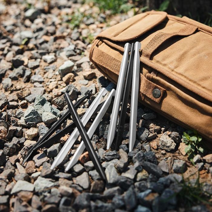 Комплект колышков Naturehike CNK2300ZP016 20 см сріблясті 8 шт (6976023925030) изображение 2