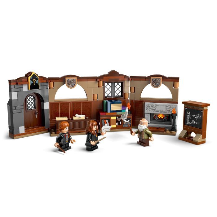 Конструктор LEGO Harry Potter Замок Хогвартс: урок чародейства (76442) изображение 3