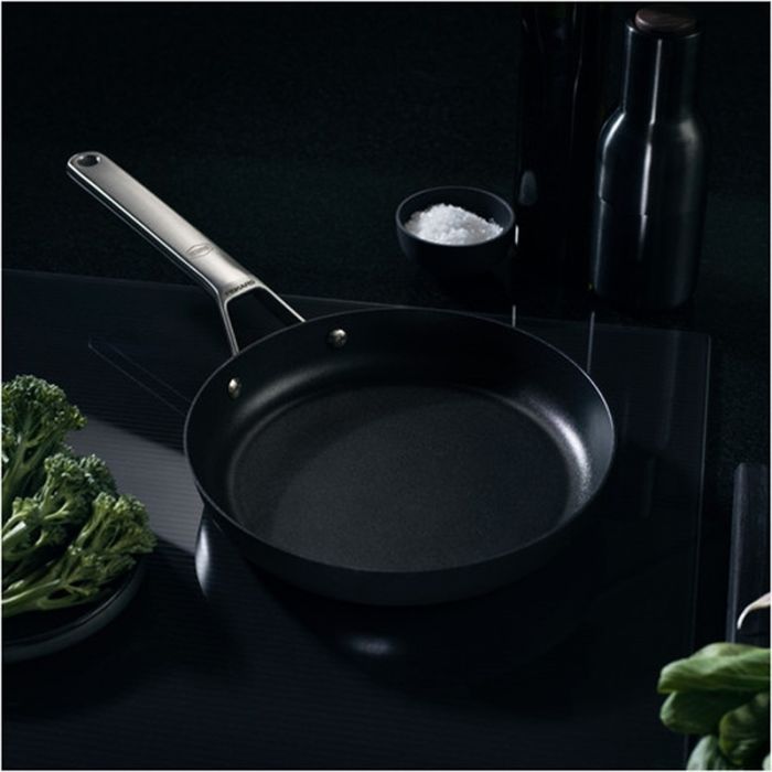 Сковорода Fiskars Taiten Optiheat 26 см (1066947) изображение 7