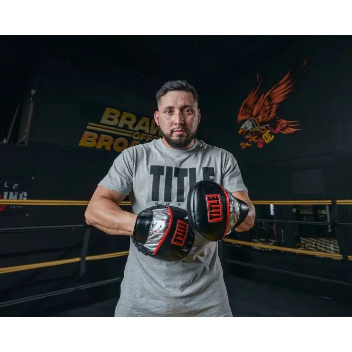 Лапи боксерські Title Boxing Valiant Punch Mitts - Black/Silver (VLTPM BK/SV) зображення 5