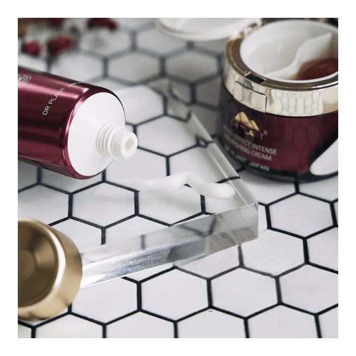 Пенка для умывания Dr.Plant Multi-Effect Intense Nourishing Cleansing Foam Питательная 120 мл (4582538102808) изображение 2