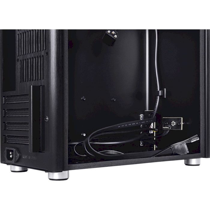 Корпус Qube QBV9M_WBNU3 изображение 9 Корпус Qube QBV9M_WBNU3 изображение 9