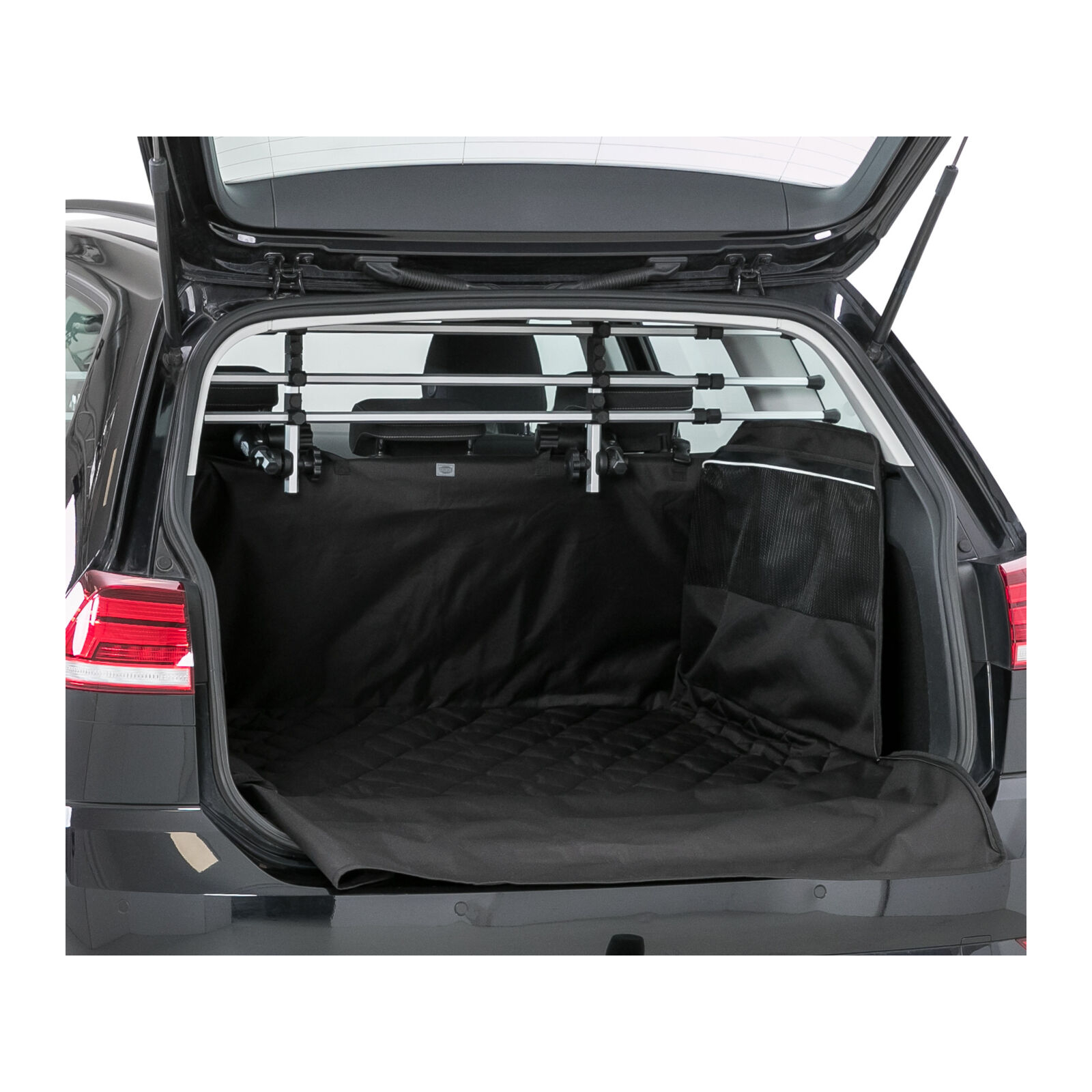 Коврик для животных Trixie защитный для багажника авто 2.1х1.75 м Черный (4011905132044)
