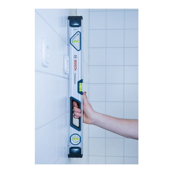 Уровень Bosch 60см, 3 капсулы, алюминиевый корпус, отверстия для руки (1.600.A01.6BP) изображение 2