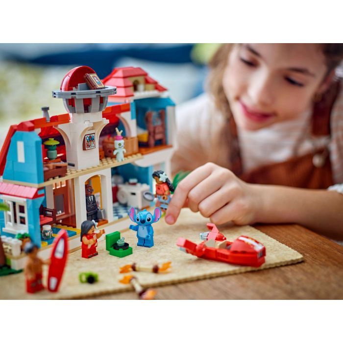 Конструктор LEGO Disney Classic Пляжный дом Лило и Стич (43268) изображение 9