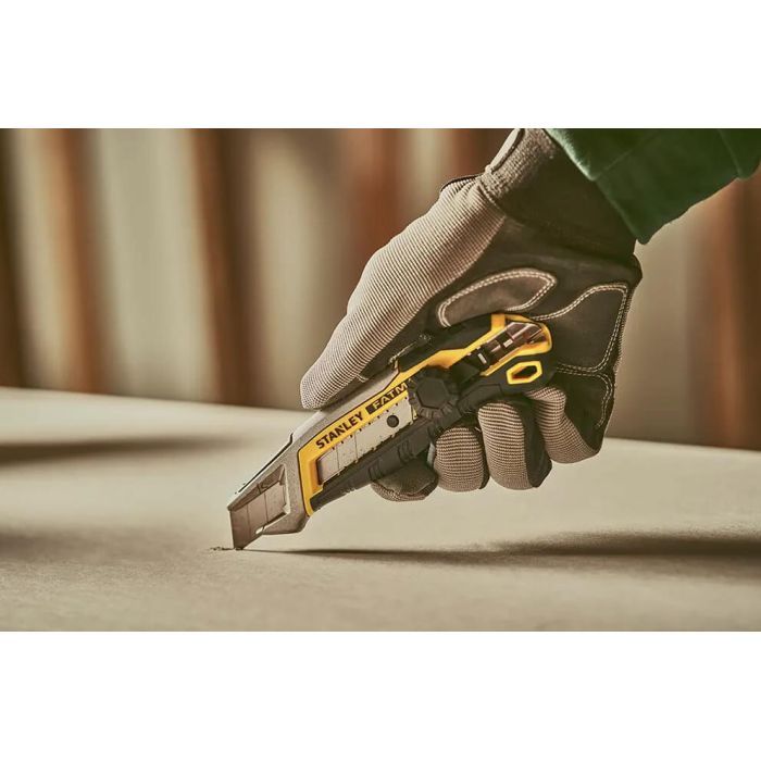 Нож монтажный Stanley FatMax Integrated Snap Knife, сегментное лезвие 18мм, L=165мм. (FMHT10592-0) изображение 5
