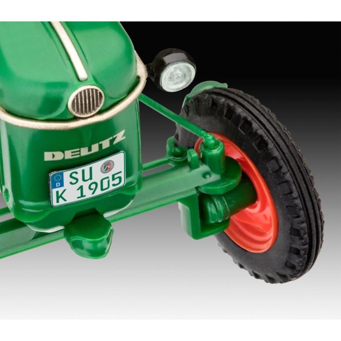 Сборная модель Revell Трактор Deutz D30 уровень 2, 1:24 (RVL-07826) изображение 4