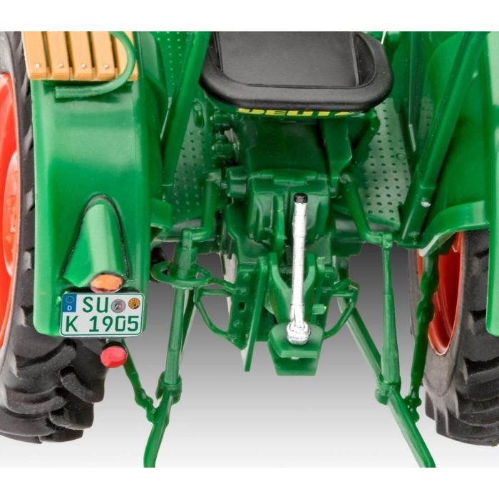 Сборная модель Revell Трактор Deutz D30 уровень 2, 1:24 (RVL-07826) изображение 7