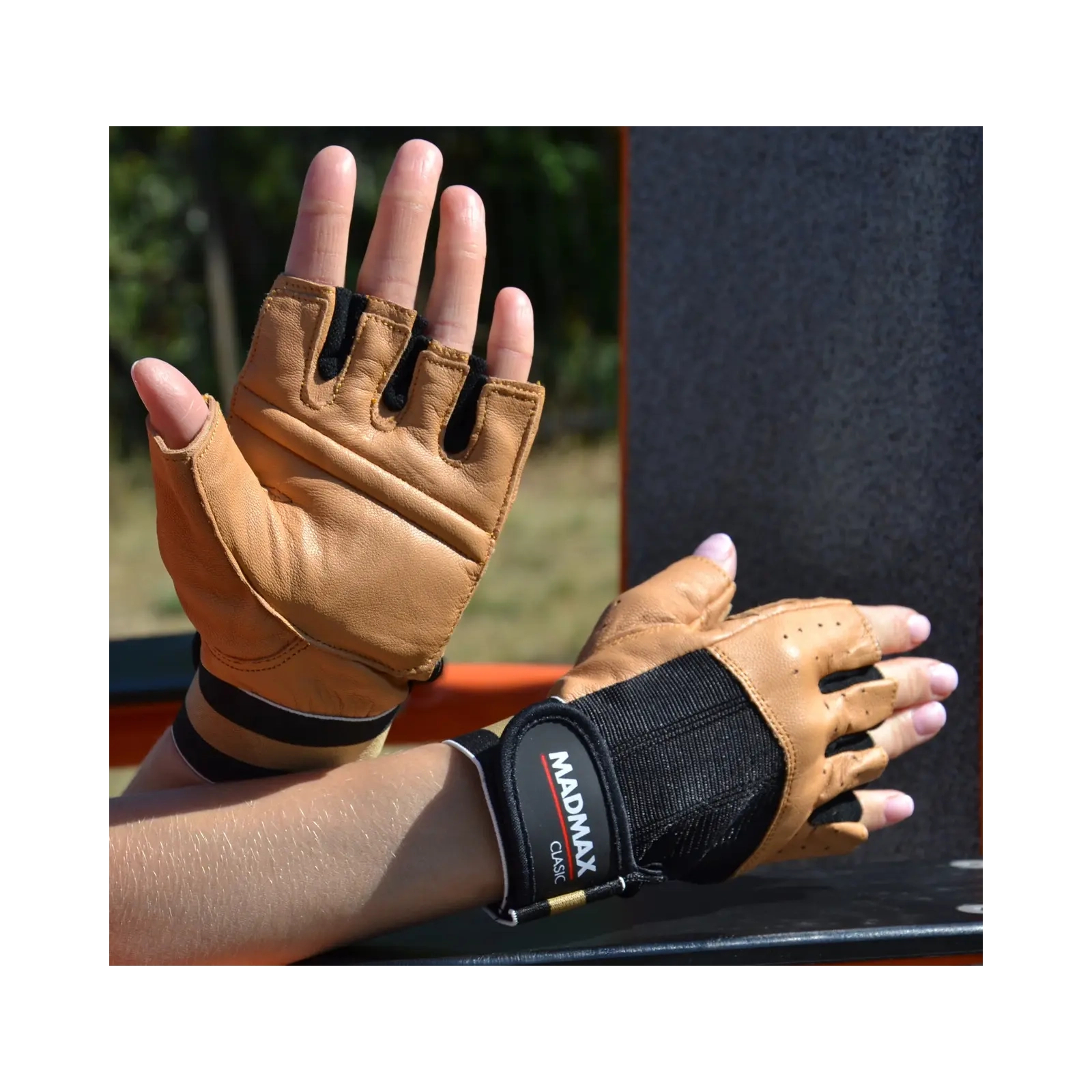 Перчатки для фитнеса MadMax MFG-248 Clasic Exclusive Black S (MFG-248-Black_S) изображение 4