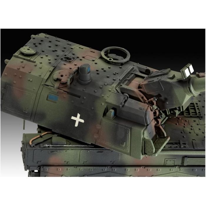 Сборная модель Revell САУ Panzerhaubitze 2000 уровень 4 масштаб 1:72 (RVL-03347) изображение 5
