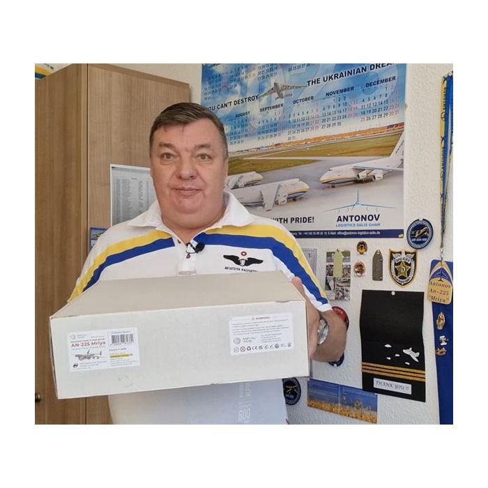 Конструктор Metal Time Колекційна модель Ukrainian Dream механічний літак Мрія АН-225 двокольоровий Exclusive Edition (MT001EE) зображення 11