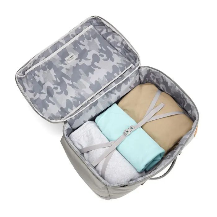 Рюкзак туристический Pacsafe Go Carry-on 44L чорний (35160130) изображение 9