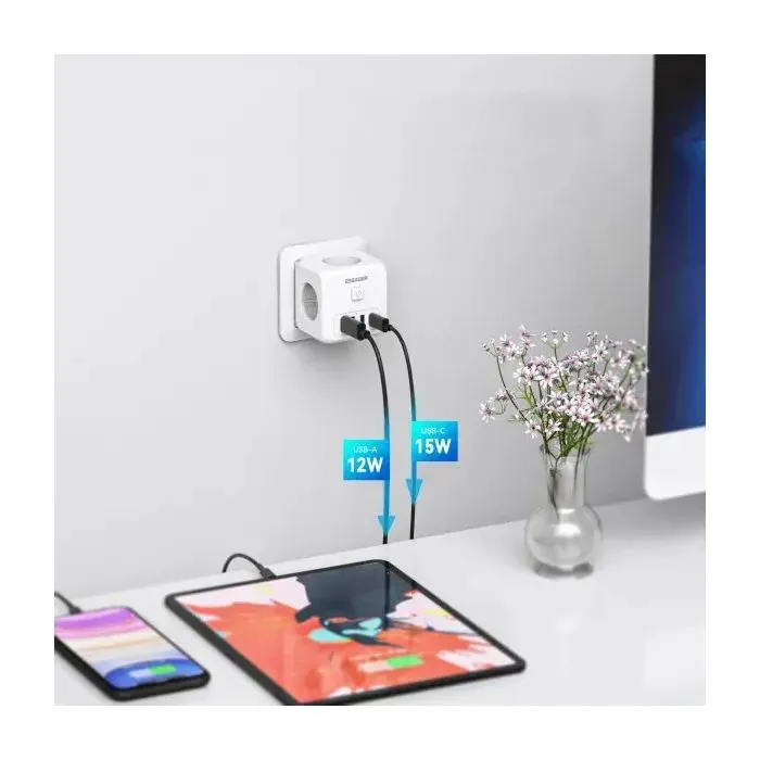 Зарядний пристрій Essager 3xUSB + 1xUSB-C 7-in-1 white (ECTAC-MFB02-Z) зображення 7