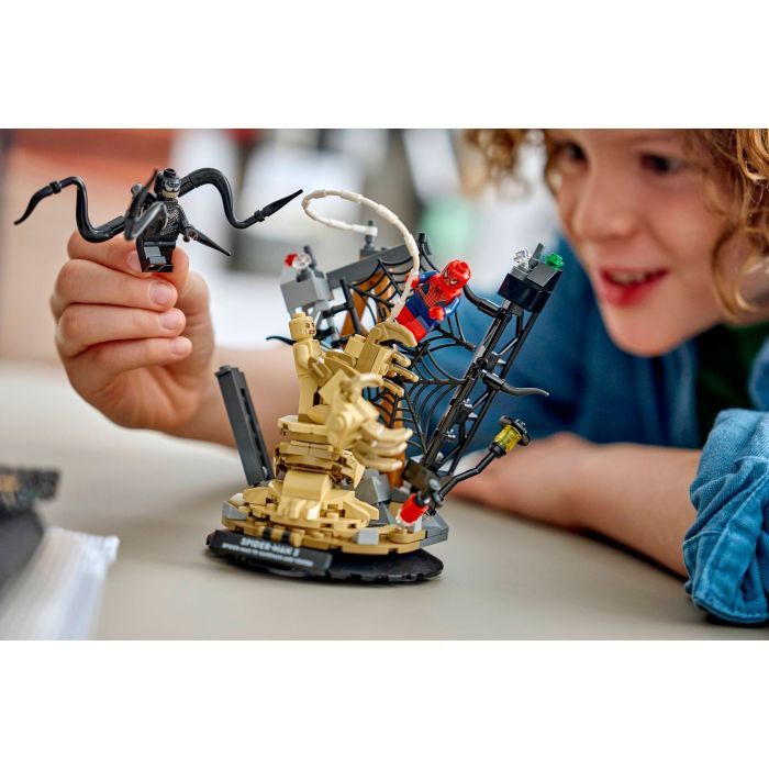 Конструктор LEGO Super Heroes Легендарное сражение: Человек-паук vs. Песчаный человек (76334) изображение 8