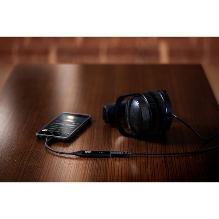 Звуковая плата Razer THX Onyx (RC21-01630100-R3M1) изображение 2