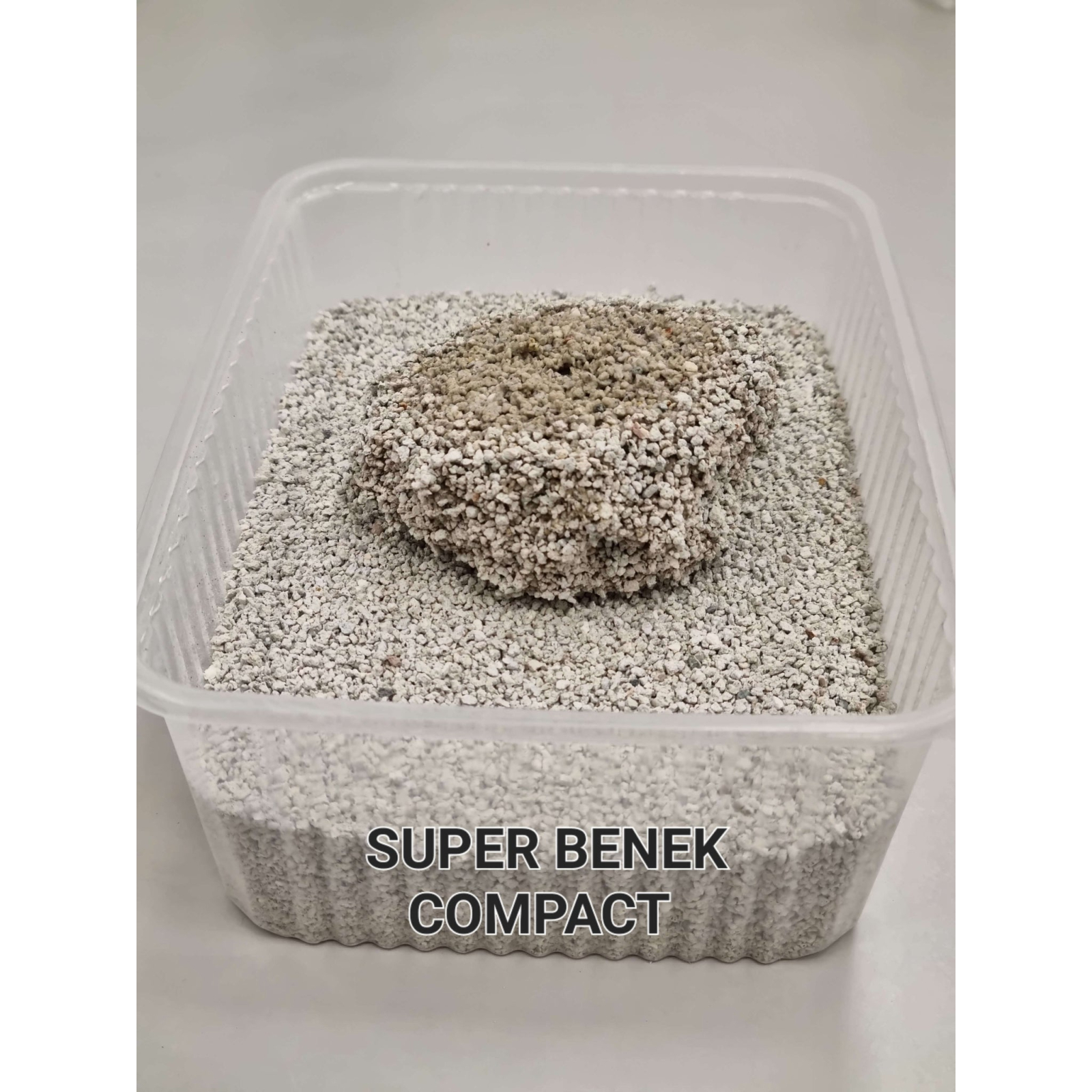 Наповнювач для туалету Super Benek Бентонітовий компактний 10 л (5905397010142) зображення 3