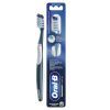 Зубная щетка Oral-B Pro-Expert Средней жесткости 1 шт. (8700216476089)