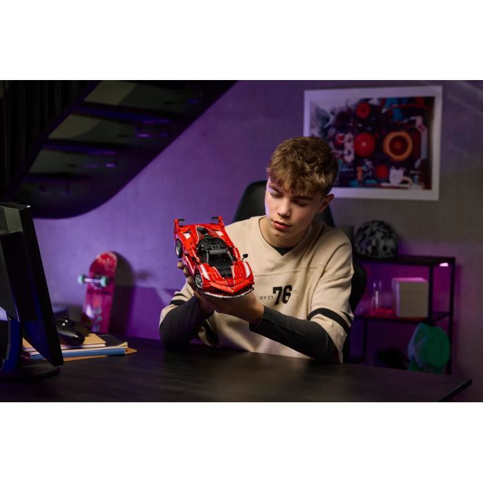 Конструктор LEGO Technic Ferrari FXX K (42212) зображення 10