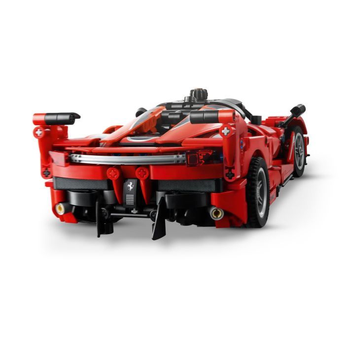 Конструктор LEGO Technic Ferrari FXX K (42212) зображення 8