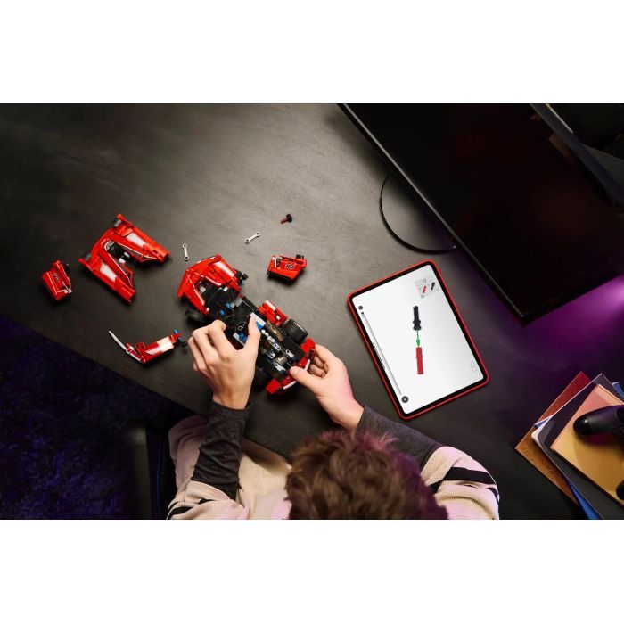 Конструктор LEGO Technic Ferrari FXX K (42212) зображення 9