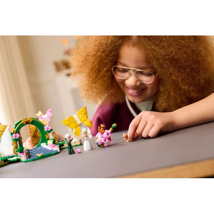 Конструктор LEGO Wicked Свадьба Глинди (75688) изображение 10 Конструктор LEGO Wicked Свадьба Глинди (75688) изображение 10