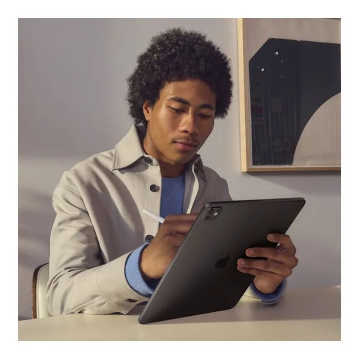 Планшет Apple iPad Pro 13" M5 Wi‑Fi + Cellular 512GB with standard glass - Silver (ME8C4TY/A) изображение 5