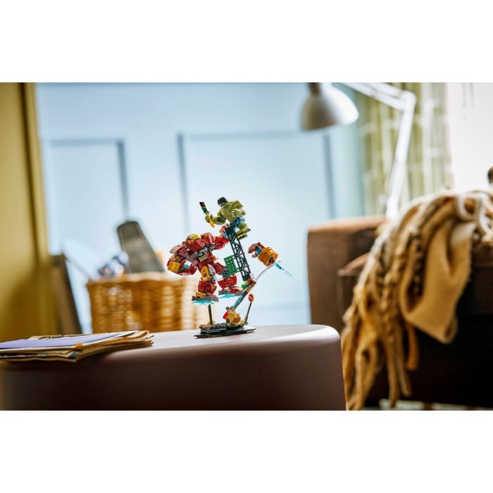 Конструктор LEGO Super Heroes Легендарное сражение: Халкбастер vs. Халк (76343) изображение 11