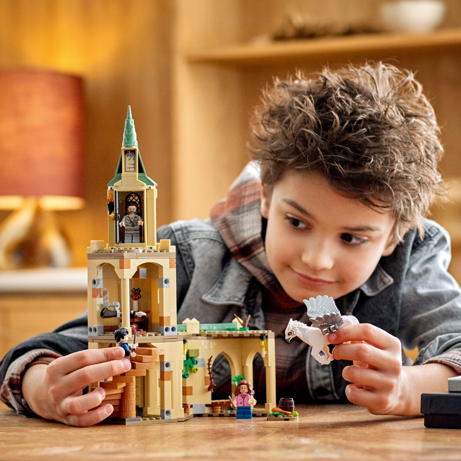 Конструктор LEGO Harry Potter Двор Хогвартса: Спасение Сириуса (76401) изображение 3
