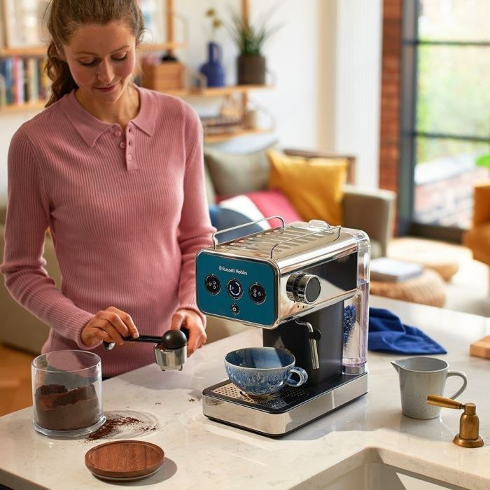 Рожковая кофеварка эспрессо Russell Hobbs 26451-56 изображение 3
