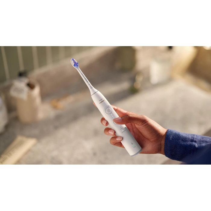 Електрична зубна щітка Philips HX7400/06 зображення 4