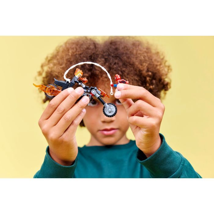 Конструктор LEGO Super Heroes Людина-павук vs. Примарний вершник на мотоциклі (76335) зображення 9