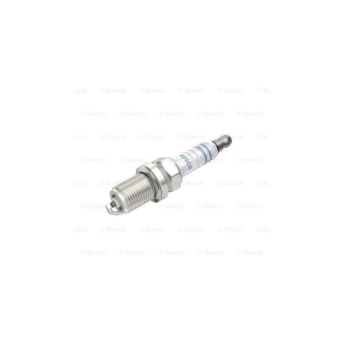 Свеча зажигания Bosch 0 242 235 667