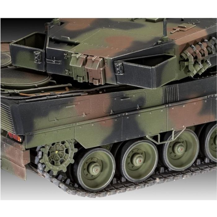 Сборная модель Revell Танк Леопард 2 A6M+ уровень 5 масштаб 1:35 (RVL-03342) изображение 6