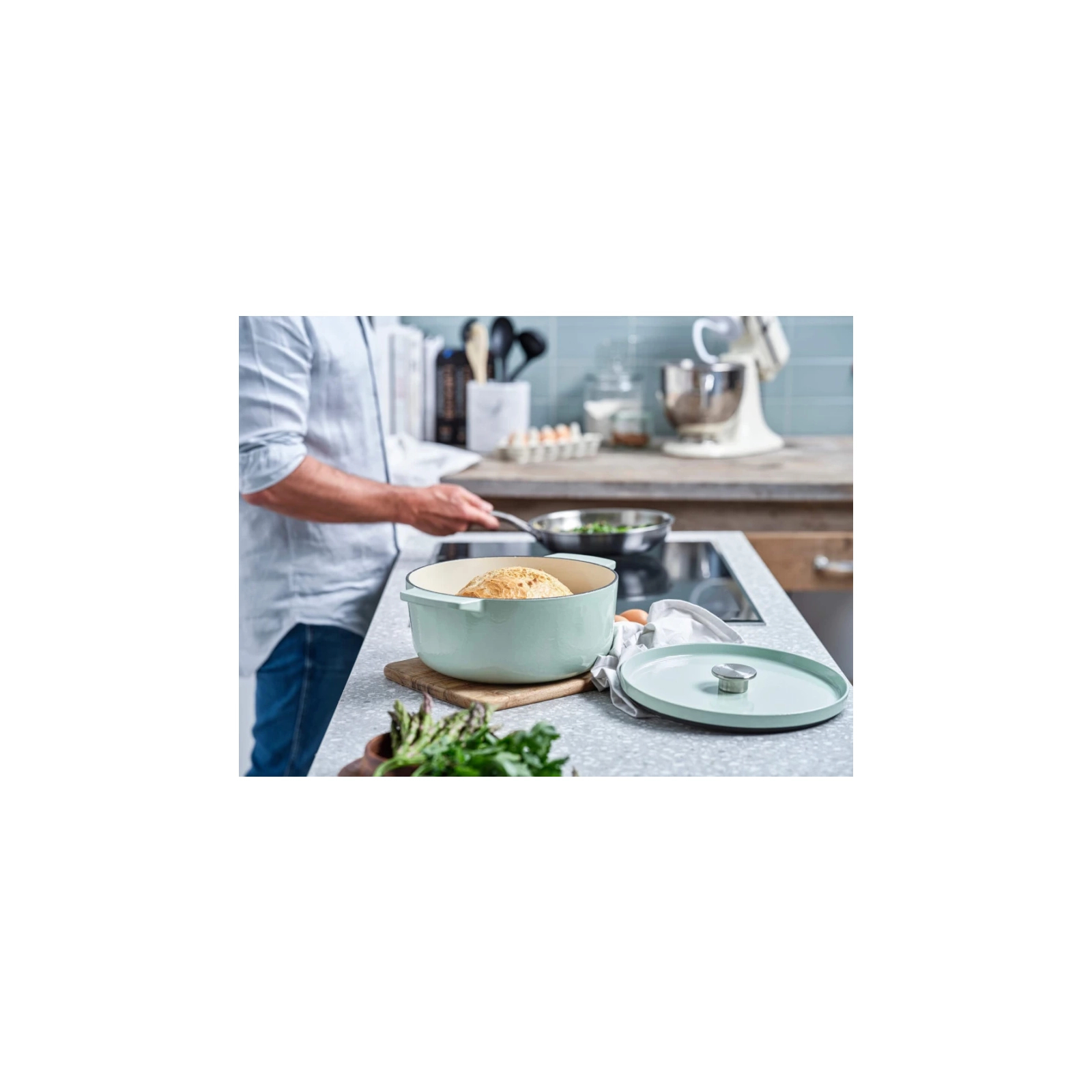 Каструля KitchenAid чавунна з кришкою 3,3 л Мигдалевий крем (CC006056-001) зображення 6
