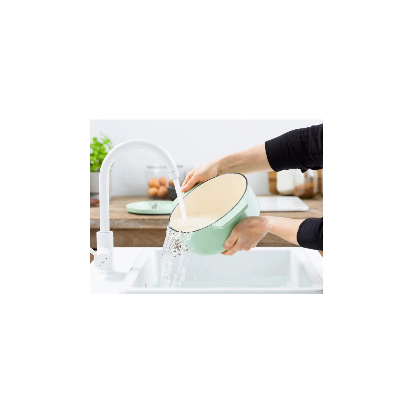 Каструля KitchenAid чавунна з кришкою 3,3 л Мигдалевий крем (CC006056-001) зображення 9