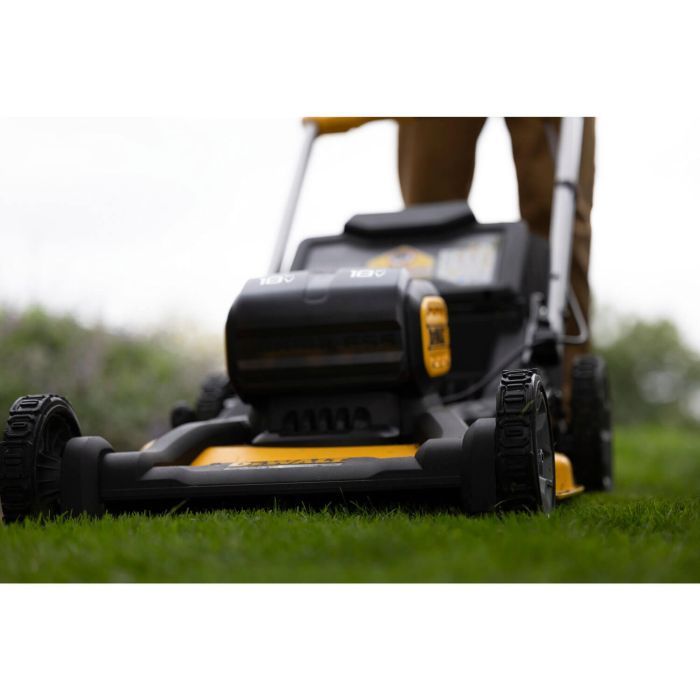 Газонокосарка DeWALT самохідна, 2х18V, 53 см, (без АКБ та ЗП) (DCMWSP156N) зображення 10