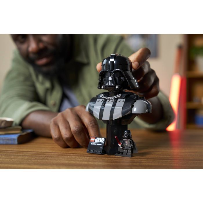 Конструктор LEGO Star Wars Бюст Дарта Вейдера (75439) изображение 11