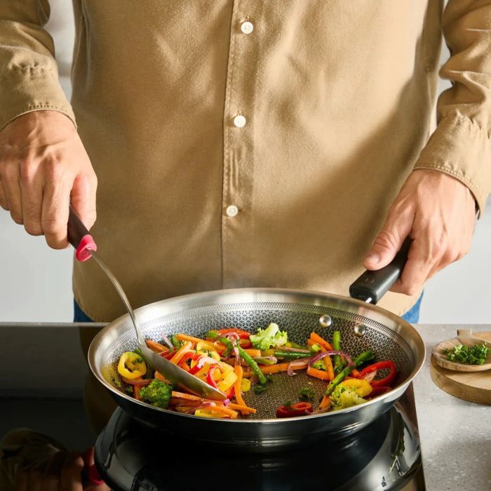 Сковорода Tefal ВОК Emotion+ Power з кришкою 28см (E3411655) изображение 3