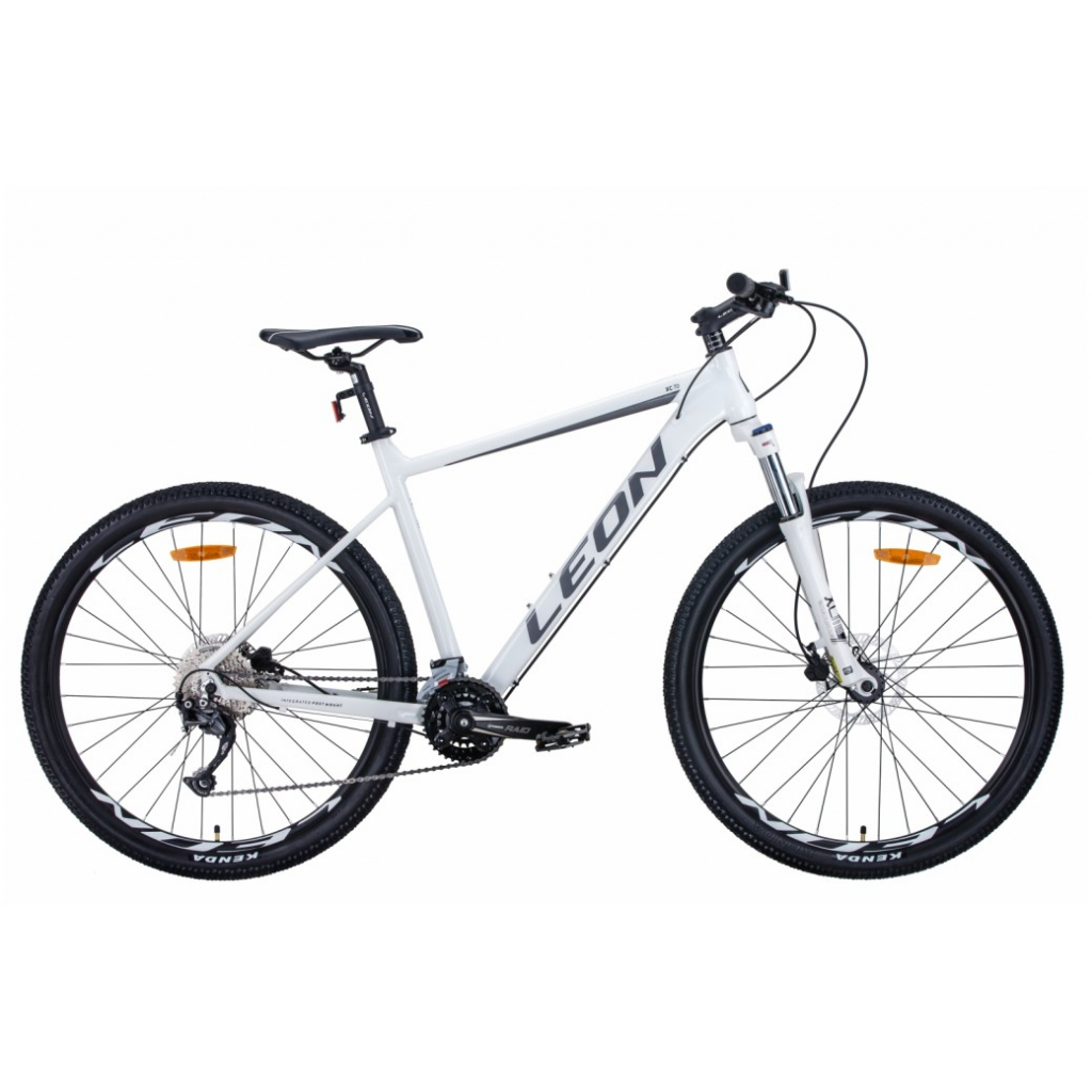 Велосипед Leon 27,5" XC-70 рама-18" 2021 White/Grey (OPS-LN-27.5-100)