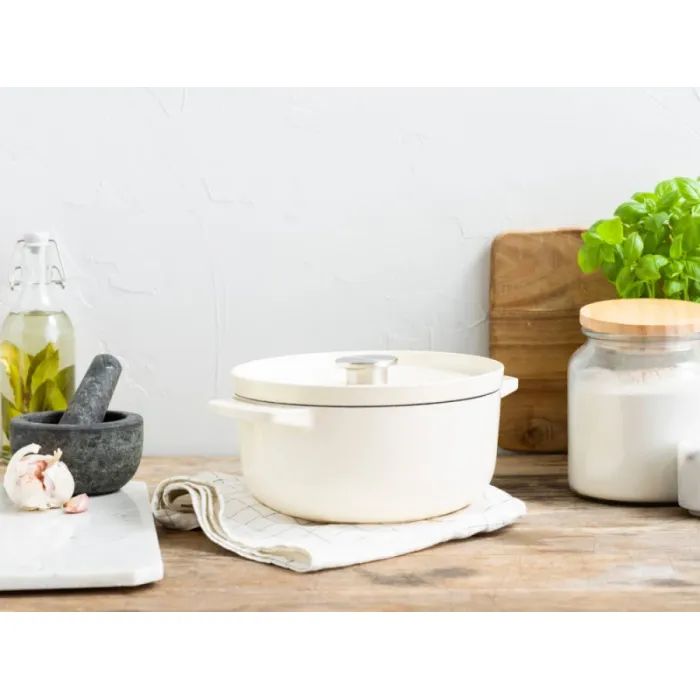 Каструля KitchenAid чавунна з кришкою 3,3 л Червона (CC006057-001) зображення 5