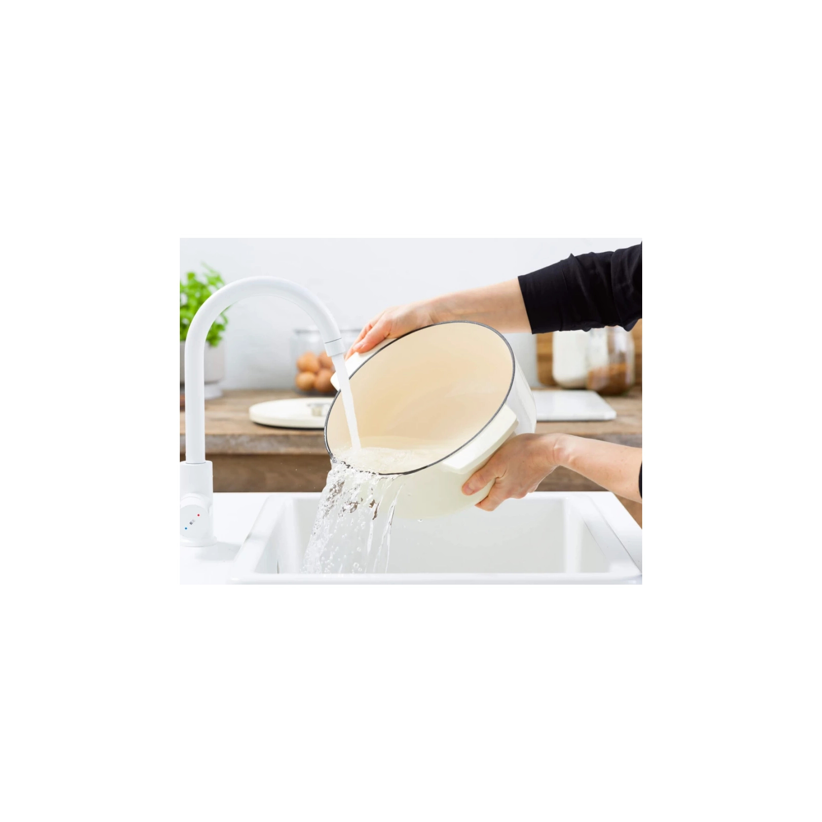 Кастрюля KitchenAid чавунна з кришкою 3,3 л Мигдалевий крем (CC006056-001) изображение 8