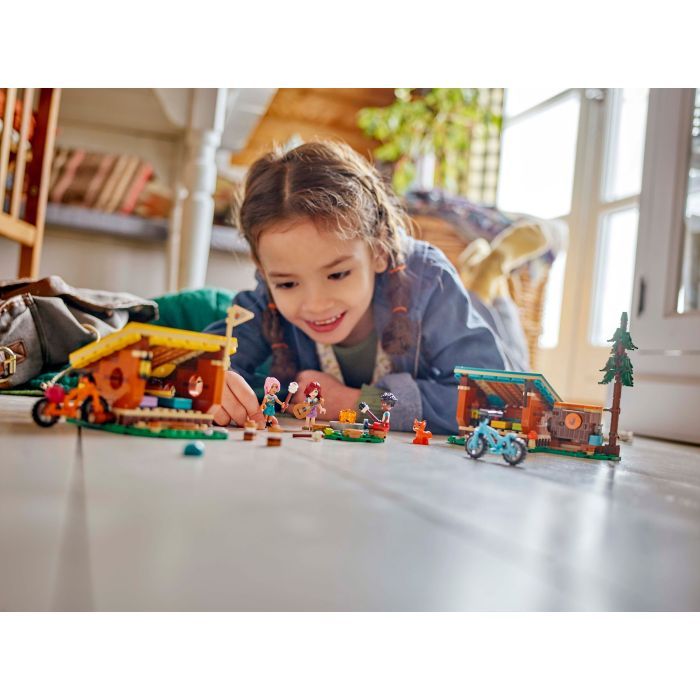 Конструктор LEGO Friends Уютные домики в приключенческом лагере (42624) изображение 8