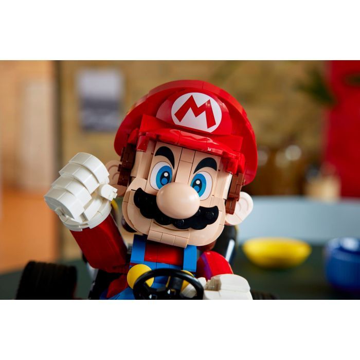 Конструктор LEGO Super Mario Mario Kart: Mario и Standard Kart (72037) изображение 8