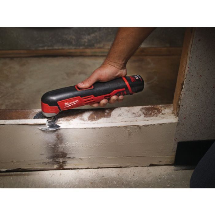 Реноватор Milwaukee C12 MT-402B Li-Ion, 2x4Ah, сумка (4933441705) изображение 6