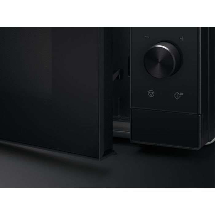 Мікрохвильова піч Electrolux EMZ725MMK зображення 4