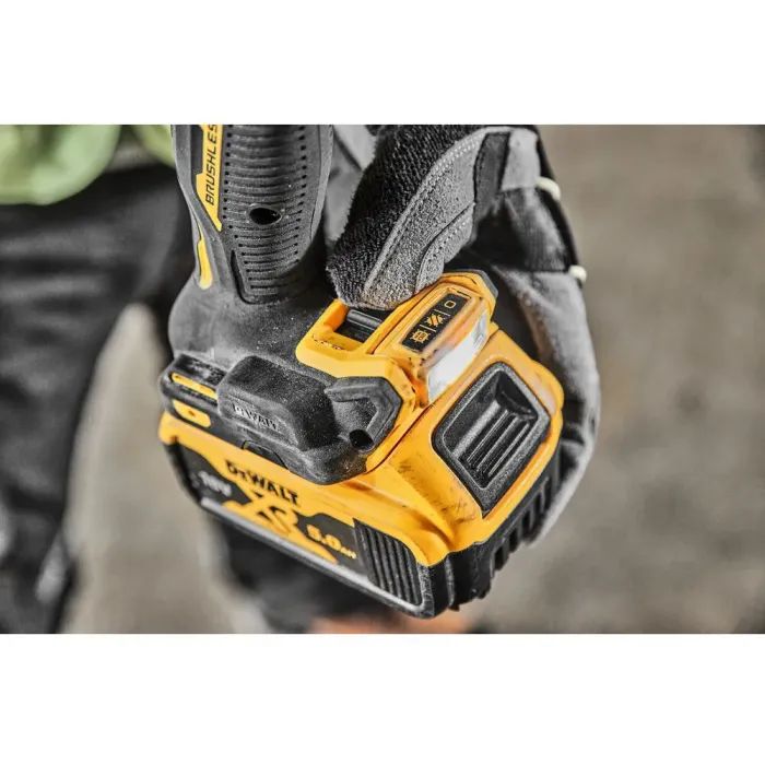 Шуруповерт DeWALT XR Li-Ion 18V 5Ah, 90 Нм, 0-650/0-2000 об/мин (DCD800P2T) изображение 7